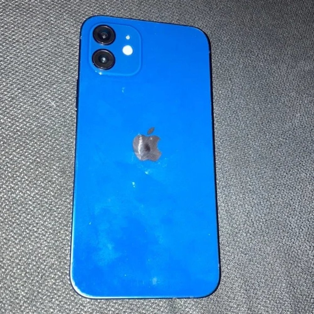 iPhone - Picture 1 of 1